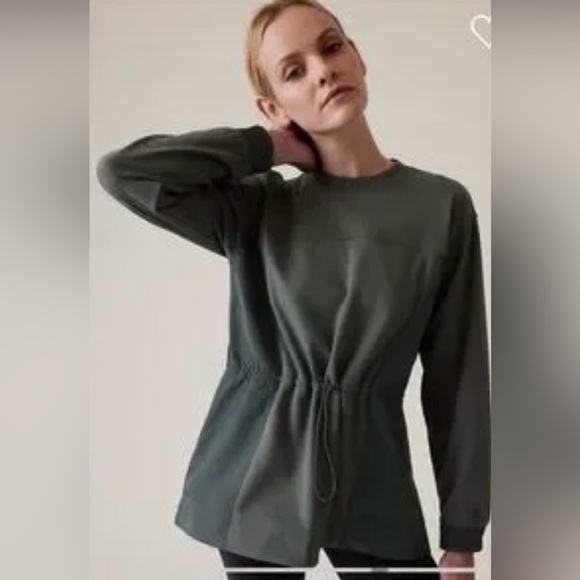 ATHLETA Triumph Hybrid
Crewneck Sweatshirt - Size Medium
Great condition! - Picture 1 of 14